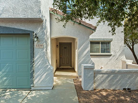 3rd image of 1256 E CLIFTON Avenue