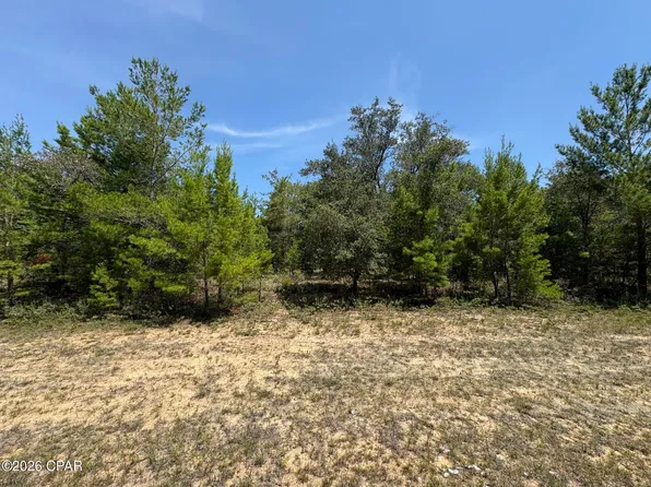2 Fairchild Ct, Chipley, FL 32428
