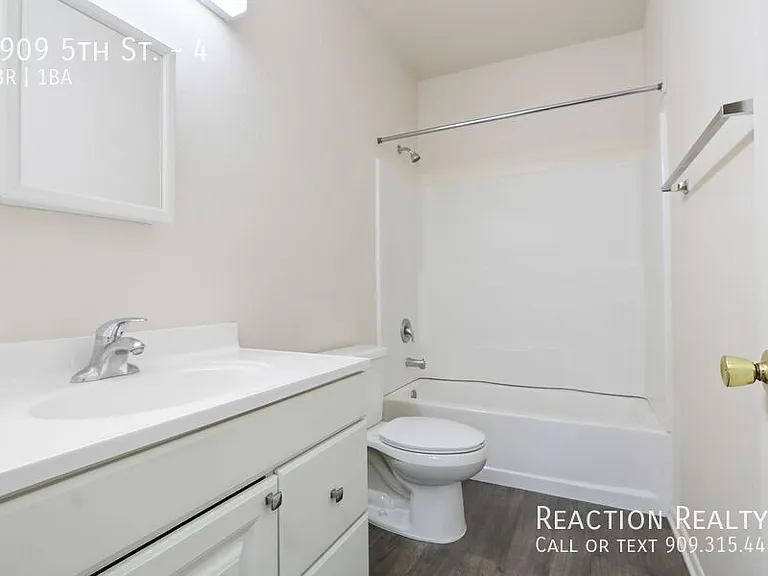 3909 5th St #4 — Photo 3