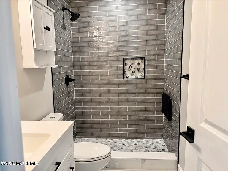 43C Edinburgh Ln — Photo 11