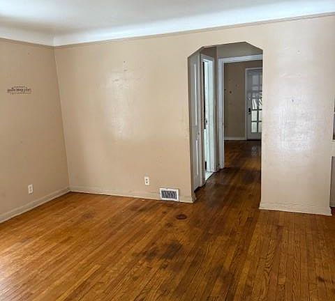 3rd image of 18170 Patton St