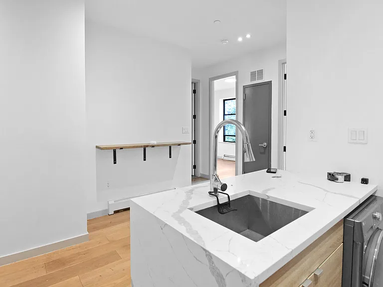 635 Sterling Pl #3B — Photo 16