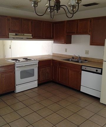 2nd image of 9638 Bratton Dr