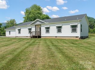 1629 Lake Logan Rd, Canton, NC 28716