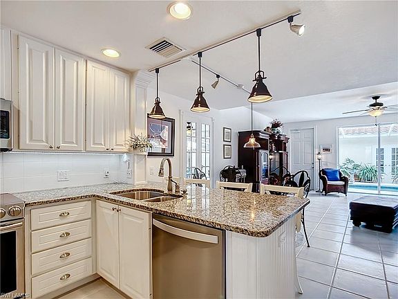 3rd image of 14674 Escalante WAY