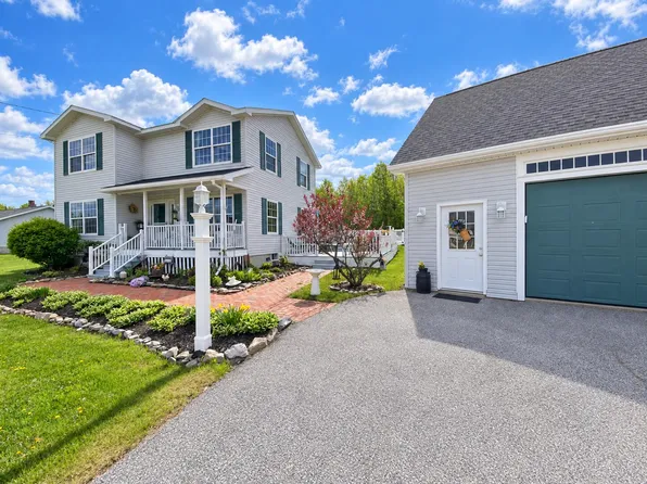 2025 Glenwood Avenue, Hermon, ME 04401