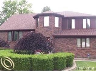1030 S Gulley Rd, Dearborn Heights, MI 48125