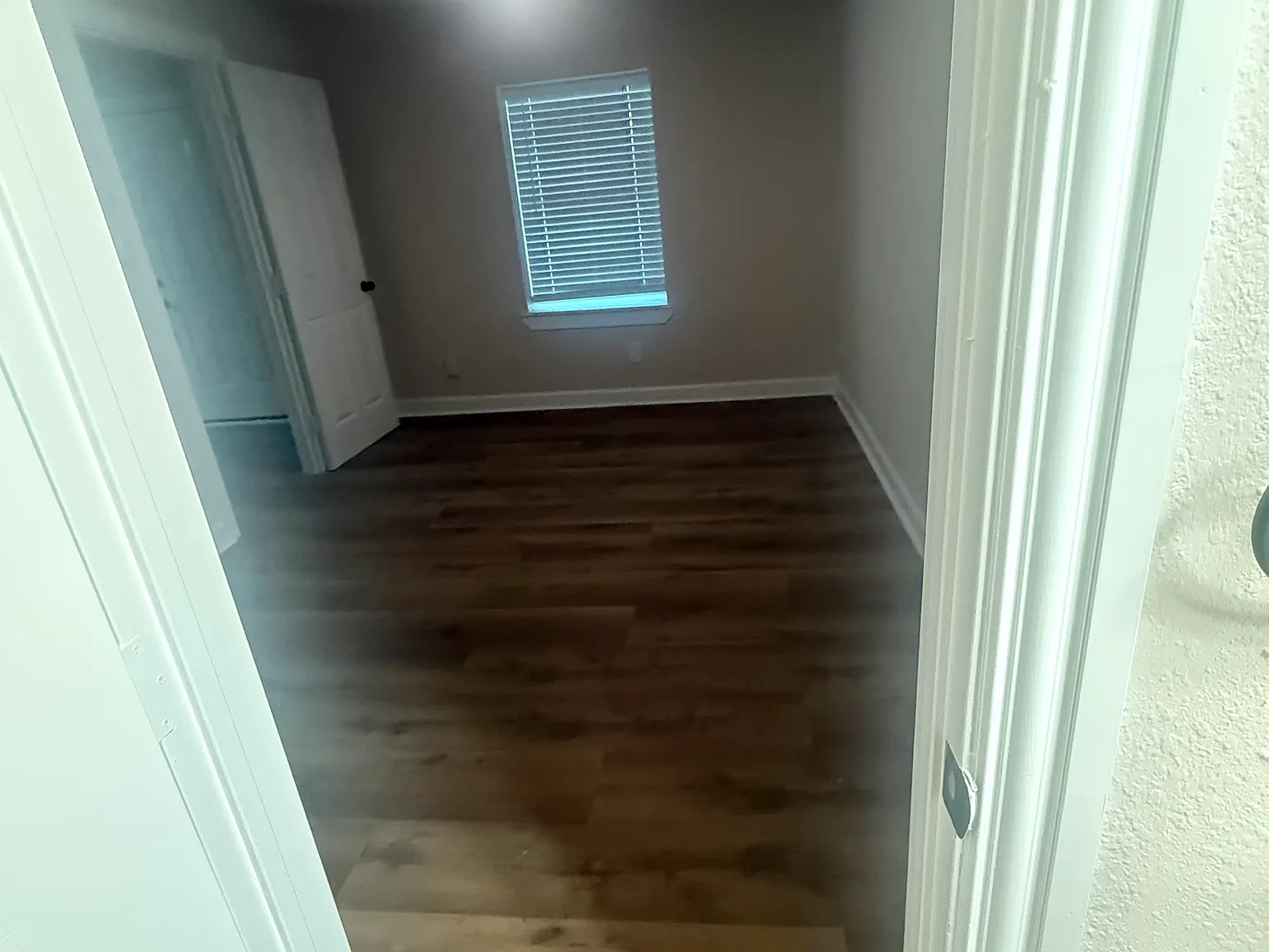3 bed, 1235 sqft, $1,810 — Photo 2