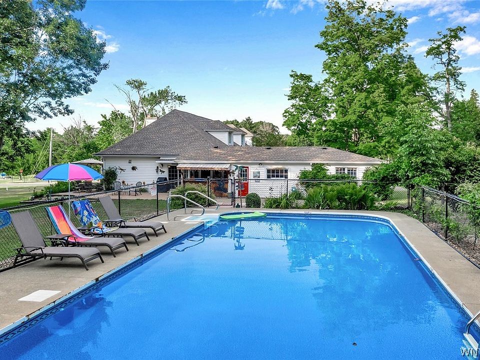 639 Sturgeon Point Rd, Derby, NY 14047 Zillow