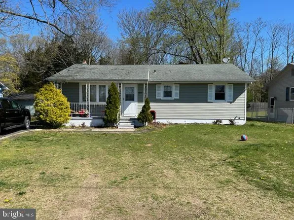 1820 W Walnut Rd, Vineland, NJ 08360