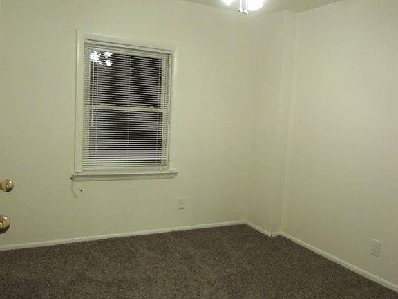 4th image of 16663 Gothic Dr #3