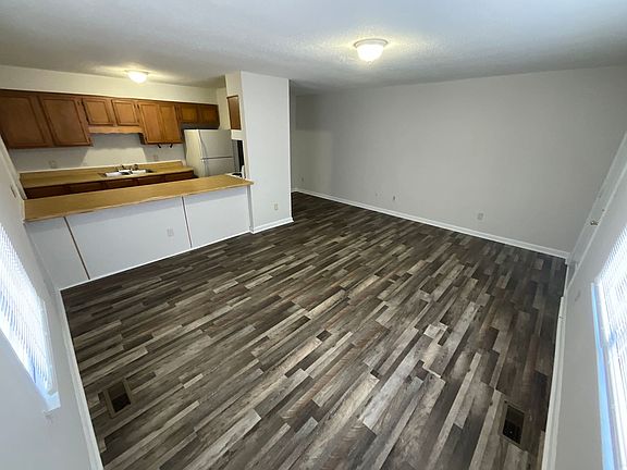 3rd image of 1315 Kirkman St #A