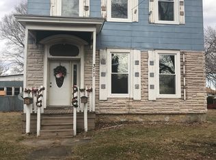 311 E 3rd St APT 1, Rock Falls, IL 61071