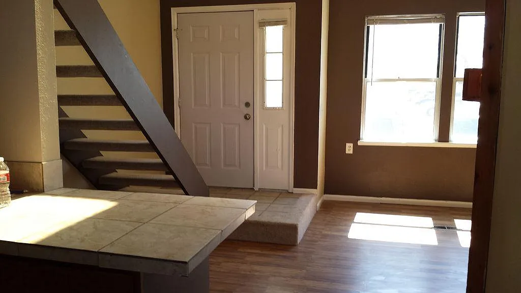 Living room - 17123 E Ford Dr