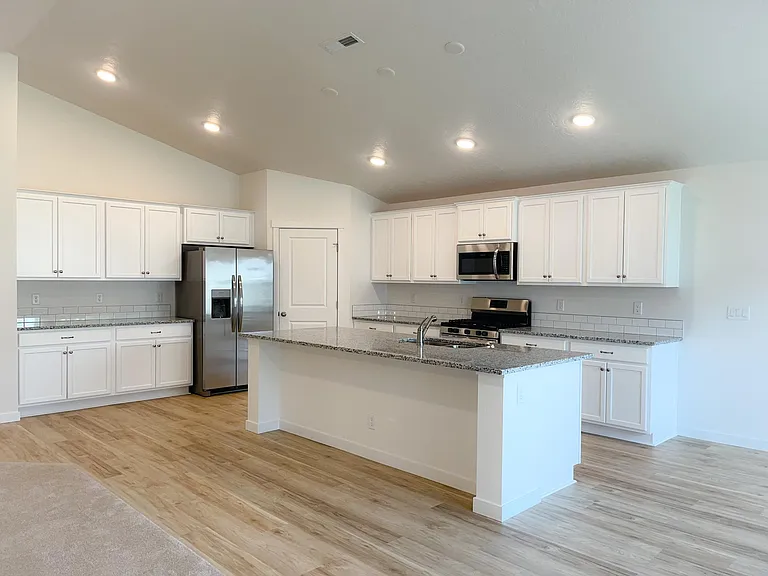 7535 E Savanna River St — Photo 4