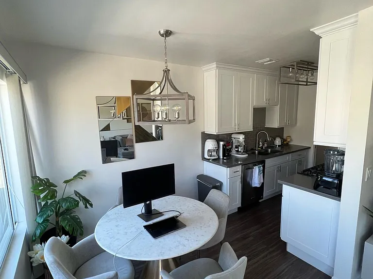 829 Euclid St #10 — Photo 8