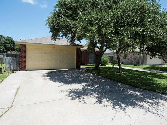 5th image of 2136 Glenwood Dr