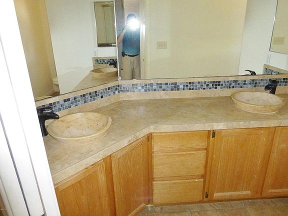 2nd image of 2570 W Whisbrook Ln