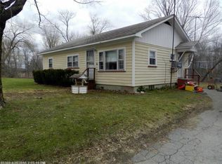 26 Water St, Saint Albans, ME 04971