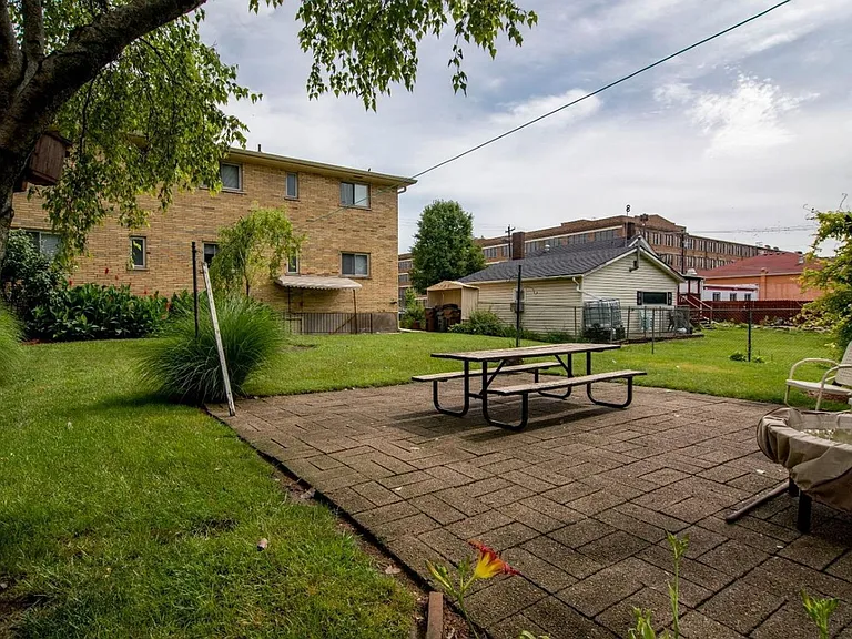 2625 Robertson Ave #5 — Photo 9