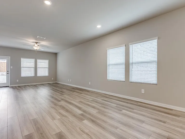 4805 Everly Ct — Photo 9
