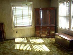 3rd image of 1616 Clermont Ave NE