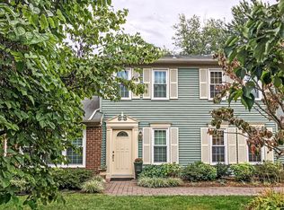 12727 Builders Rd, Herndon, VA 20170