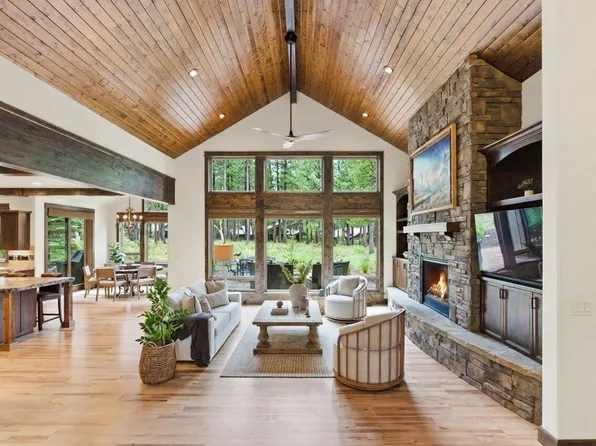 56346 Fireglass Loop, Bend, OR 97707