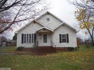 101 Church St, King, NC 27021