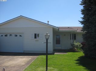 2212 Country Club Ter, Woodburn, OR
