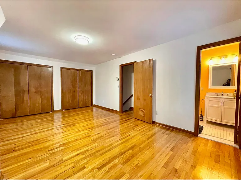 214 Old Town Rd — Photo 9
