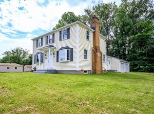3055 English Rd, Rochester, NY 14616