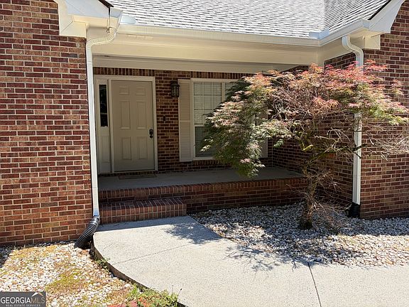 3rd image of 245 Braemar Rd