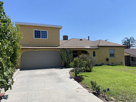 2nd image of 2516 N Parish Pl