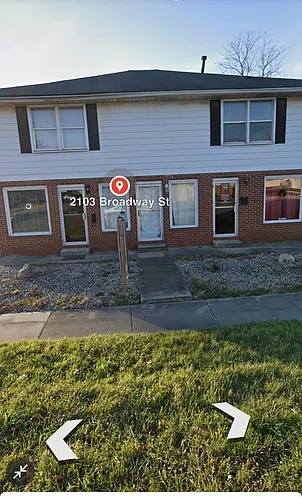 2101 N Broadway St Photo 1