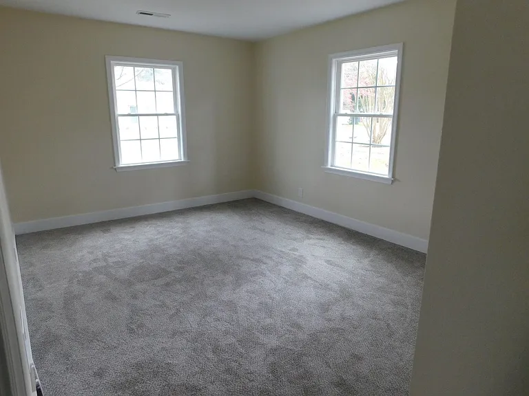 108 S Griffin St — Photo 16