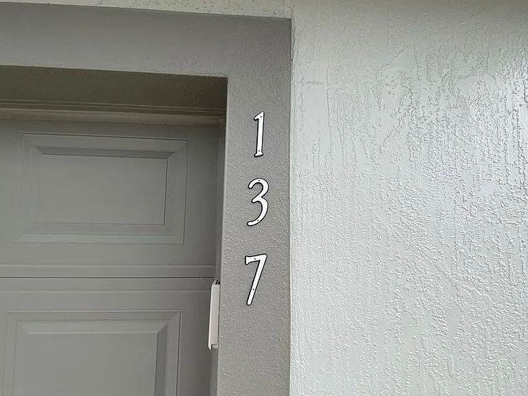 137 Juniper Loop Cir — Photo 32