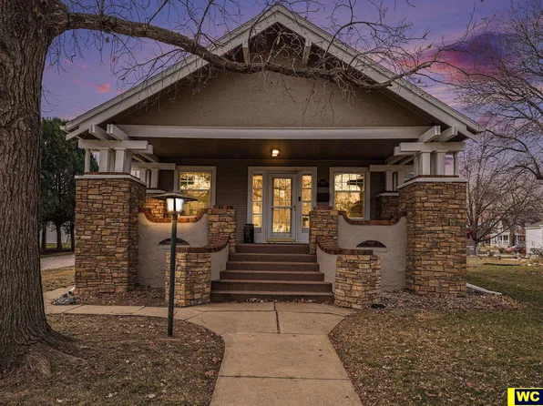 323 S 16th St, Blair, NE 68008