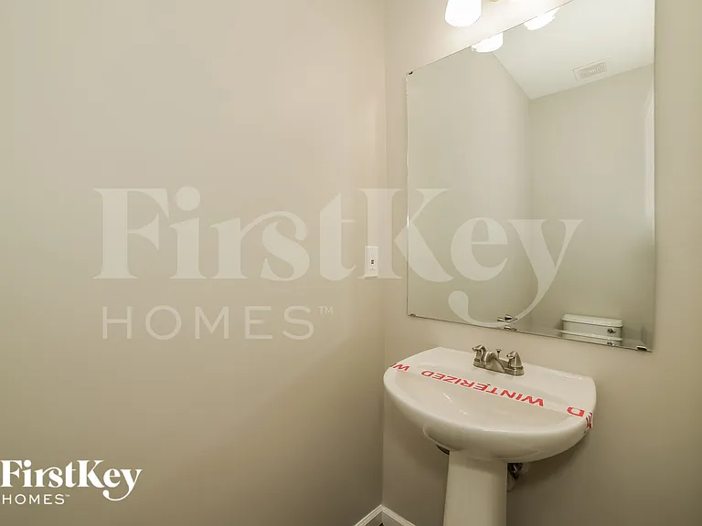 2046 Dartmoth Way — Photo 15
