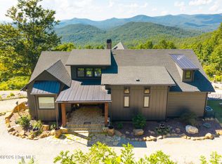 100 Little Den Rd, Murphy, NC 28906