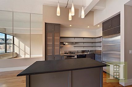 2nd image of 1 Main St APT 7G