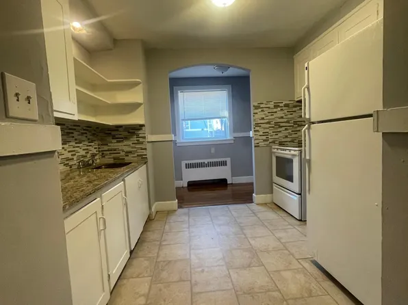 57 Chatham St APT 2, Worcester, MA 01609