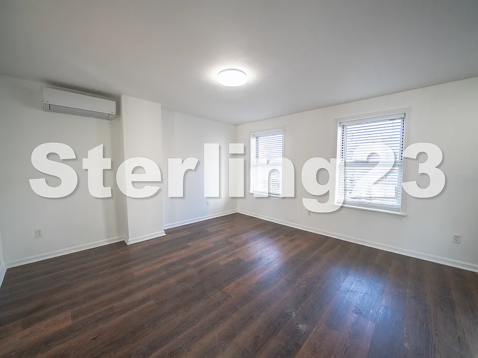 27-26 14th St #4