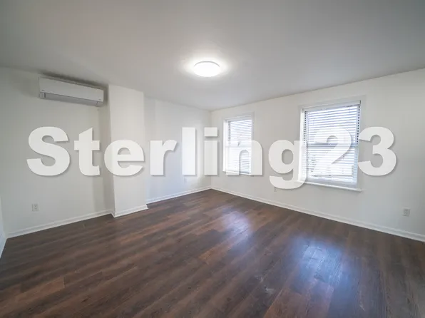 27-26 14th St #4, Astoria, NY 11102