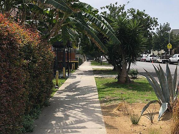 2nd image of 920 S Hobart Blvd APT 107