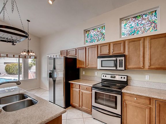 1410 W Saragosa Pl Chandler AZ-large-008