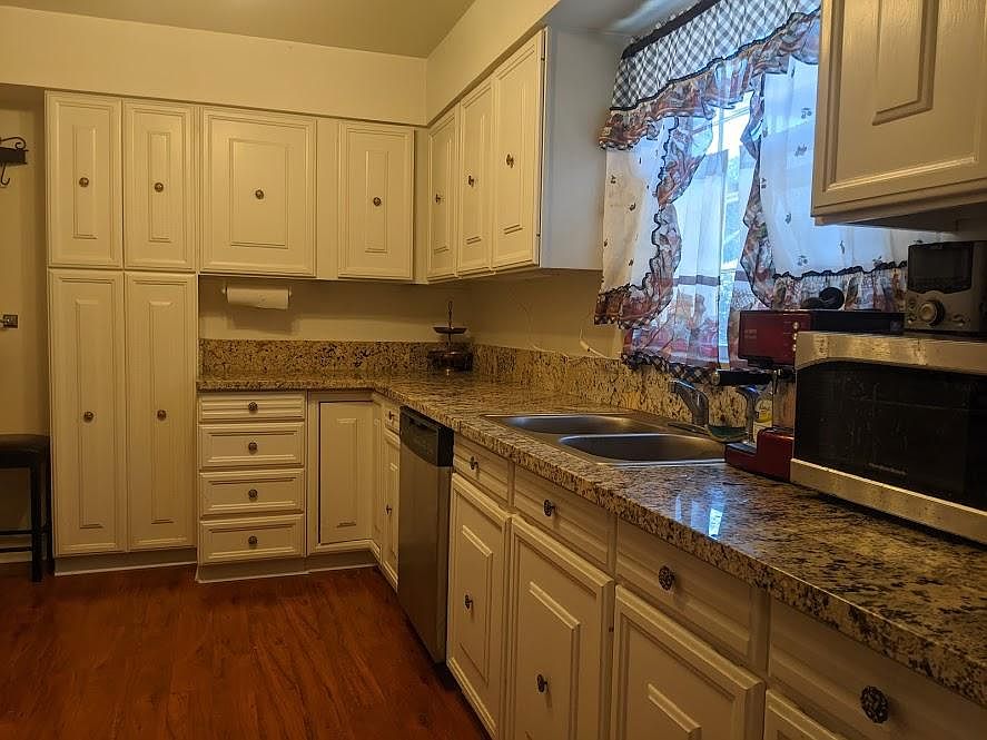 1st image of 4948 Cahuenga Blvd