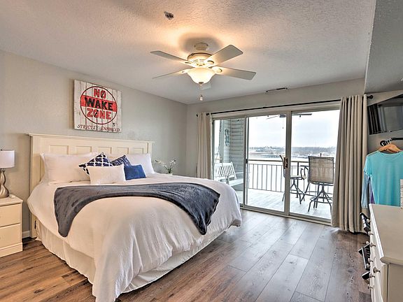 Very, very comfortable King Bed