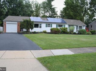 380 Deb Ln, Warminster, PA