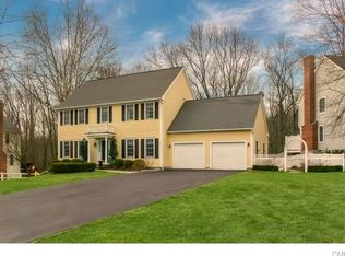 3 Hunt Ct, Ridgefield, CT 06877